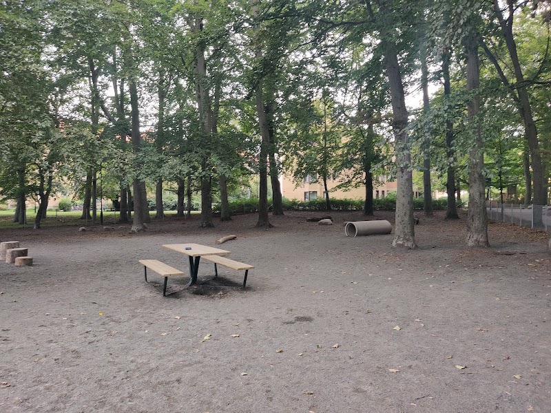 Hundrastgård