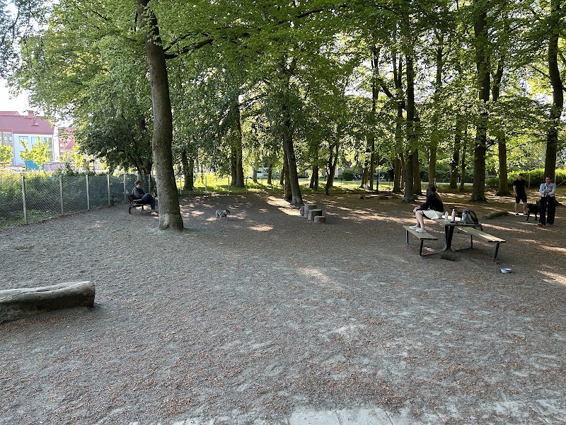 Hundrastgård