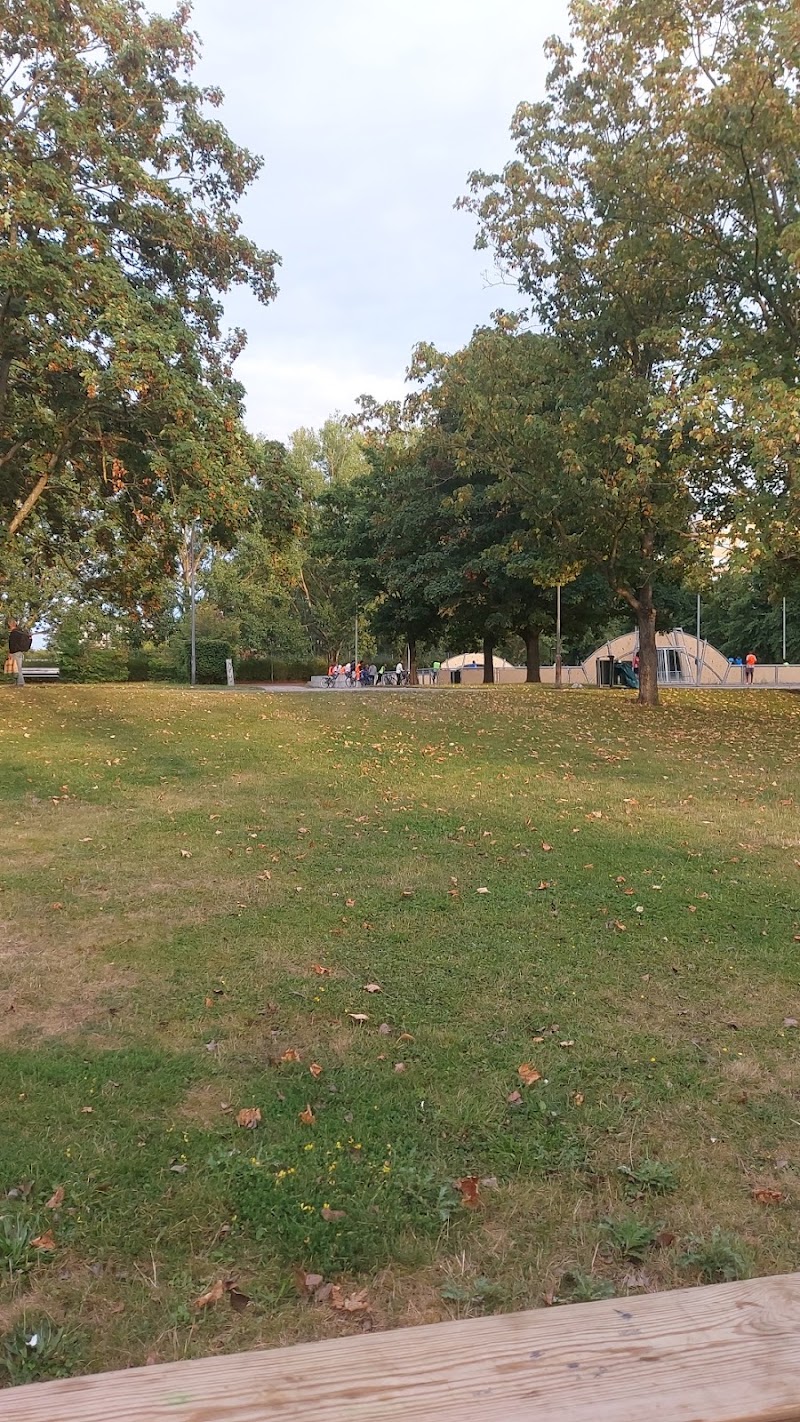 Hundrastgård